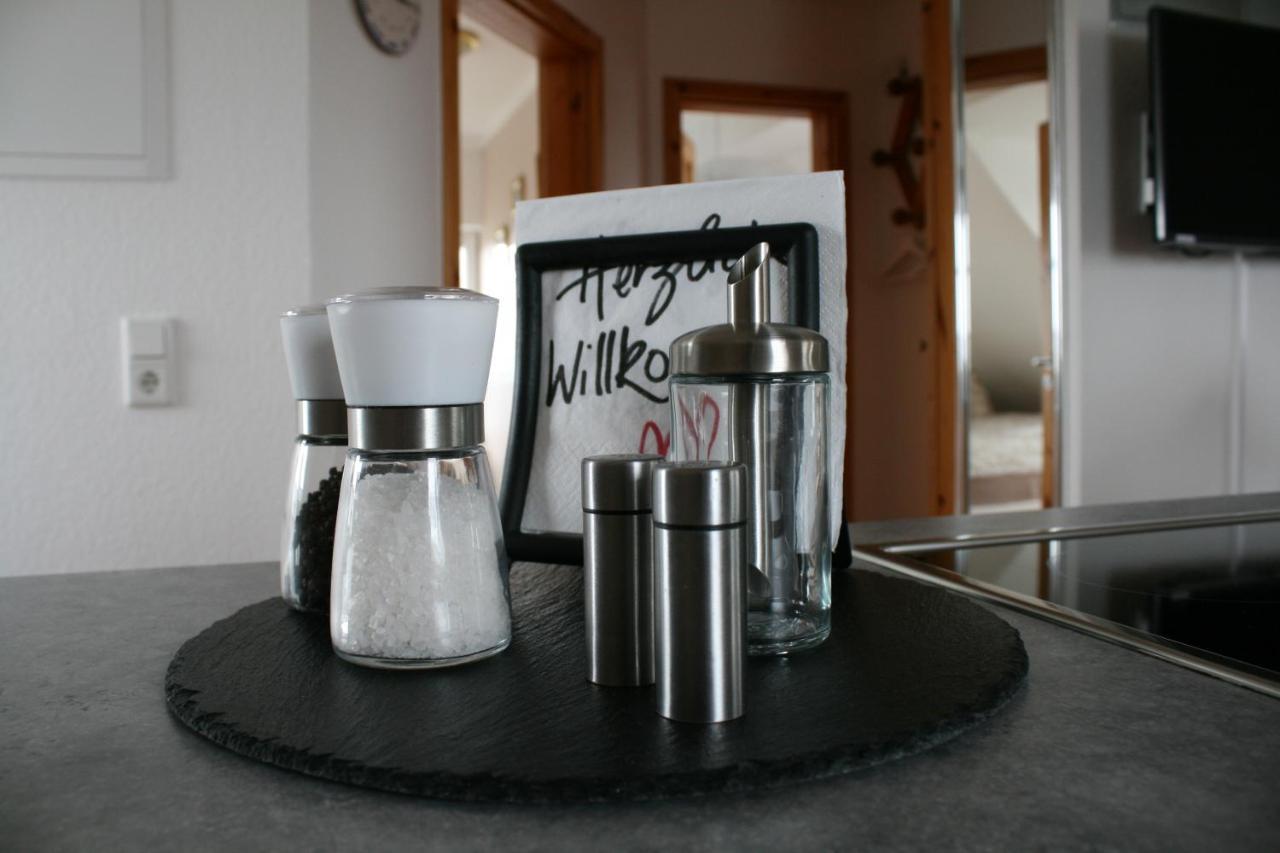 Jensen-Huus Apartment Dagebull Bagian luar foto
