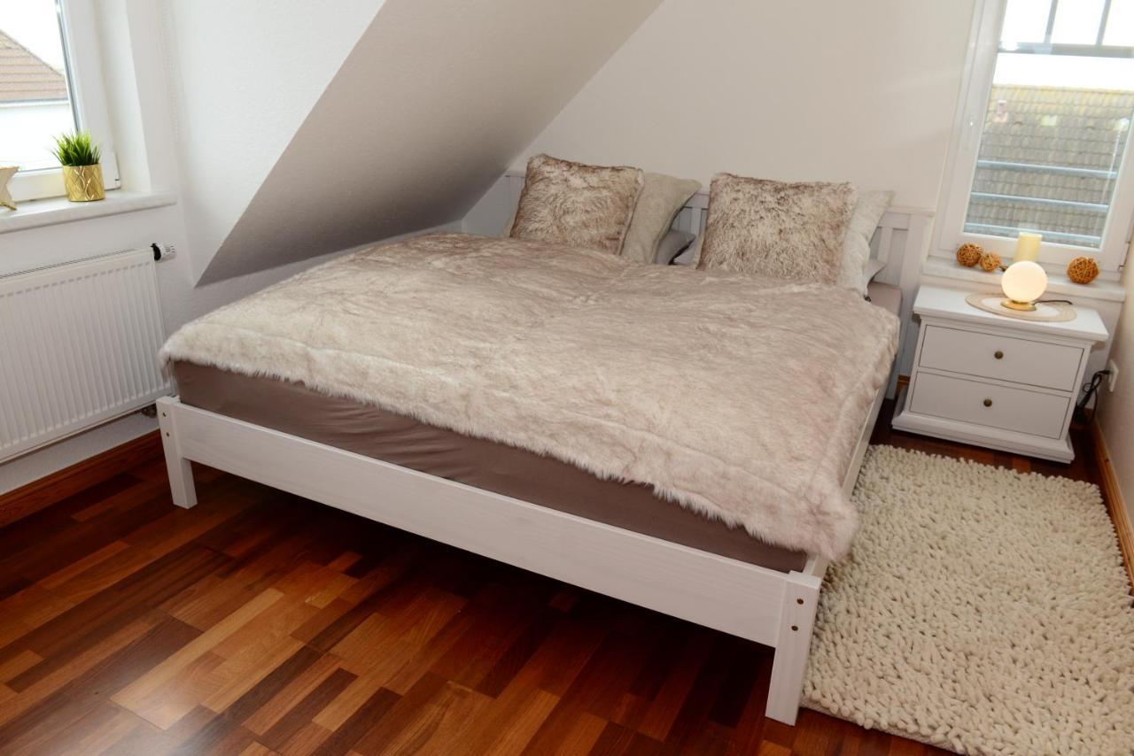 Jensen-Huus Apartment Dagebull Bagian luar foto